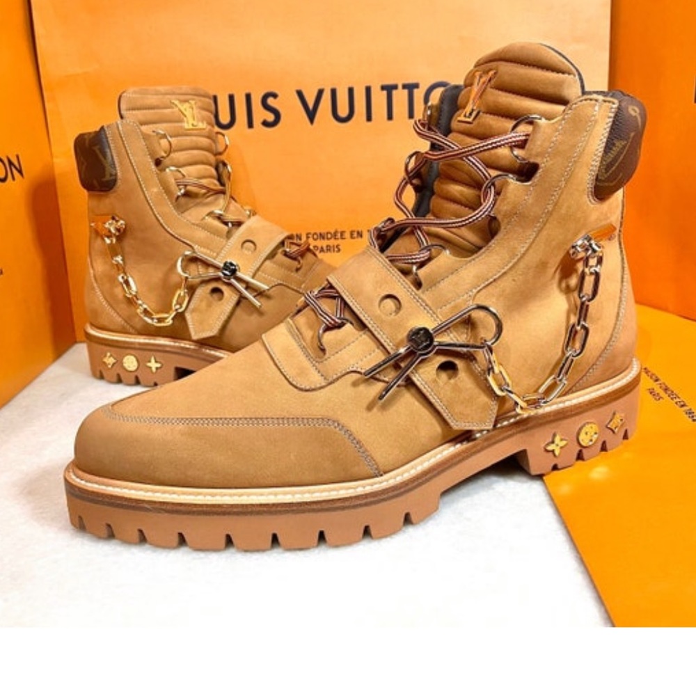 NEW Authentic Louis Vuitton Virgil Abloh Men’s Monogram Tan Suede Leather Boots